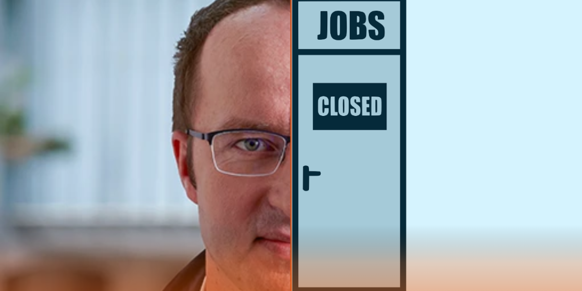 Crypto.com Cuts 12% Workforce to Accelerate AI, CEO Warns to Adapt or Fall Behind