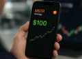 MSTR Reclaims $100 as Bitcoin Rally and Strategy's Cash Position Boost Investor Confidence