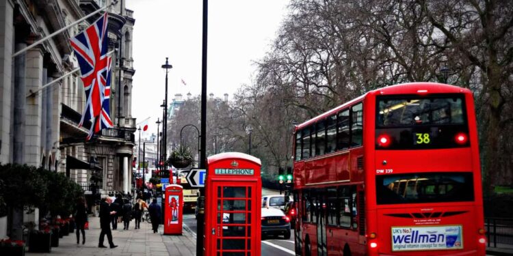 UK Writes Bank of England's Stablecoin Softening Into Law With New Innovation Duty