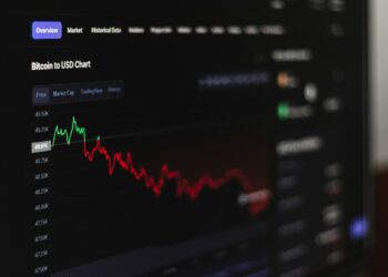 US Ether ETFs Lose $129.5 Million as BlackRock's ETHA Leads Redemptions