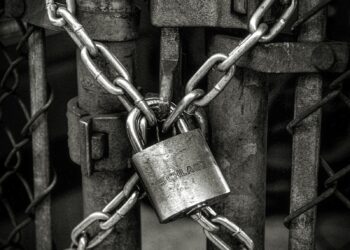 Compound Pauses Supply on Its Biggest Markets as the Binance Incident Unfolds