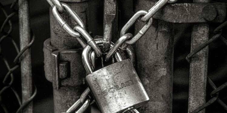 Compound Pauses Supply on Its Biggest Markets as the Binance Incident Unfolds